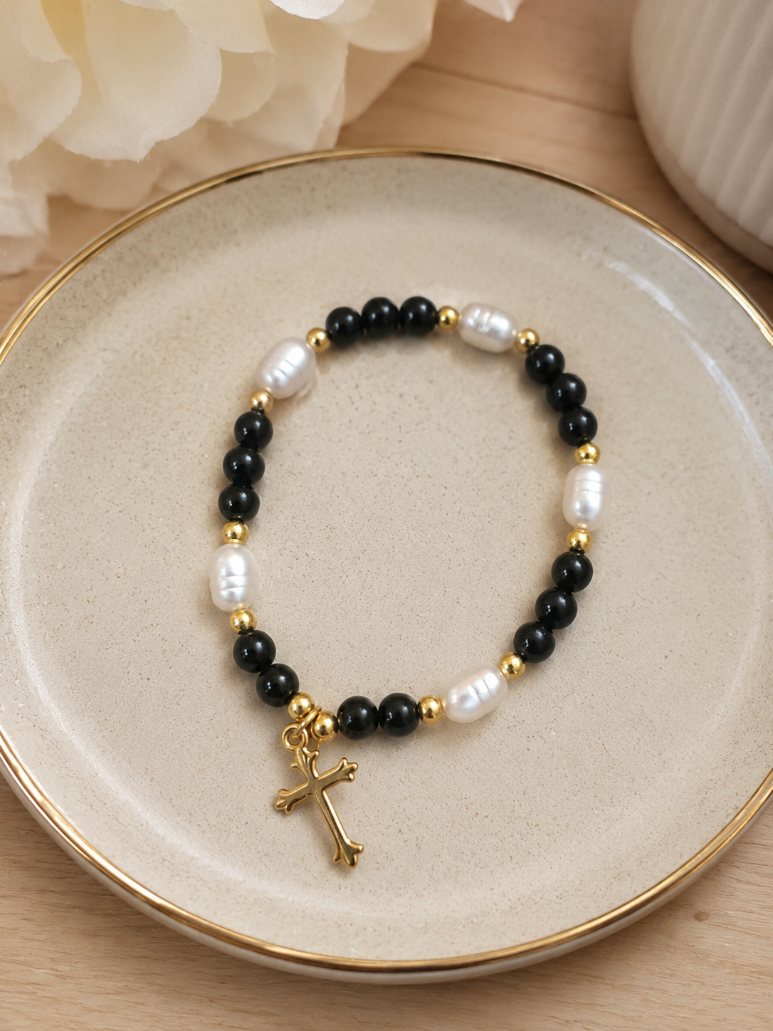 Black Bead & Freshwater Pearl Cross Bracelet( B 35 )