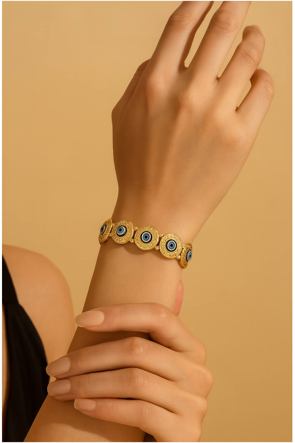 Elegant Golden-Tone Spiral Stretch Bracelet with Evil Eye Charm ( Code 13-98)