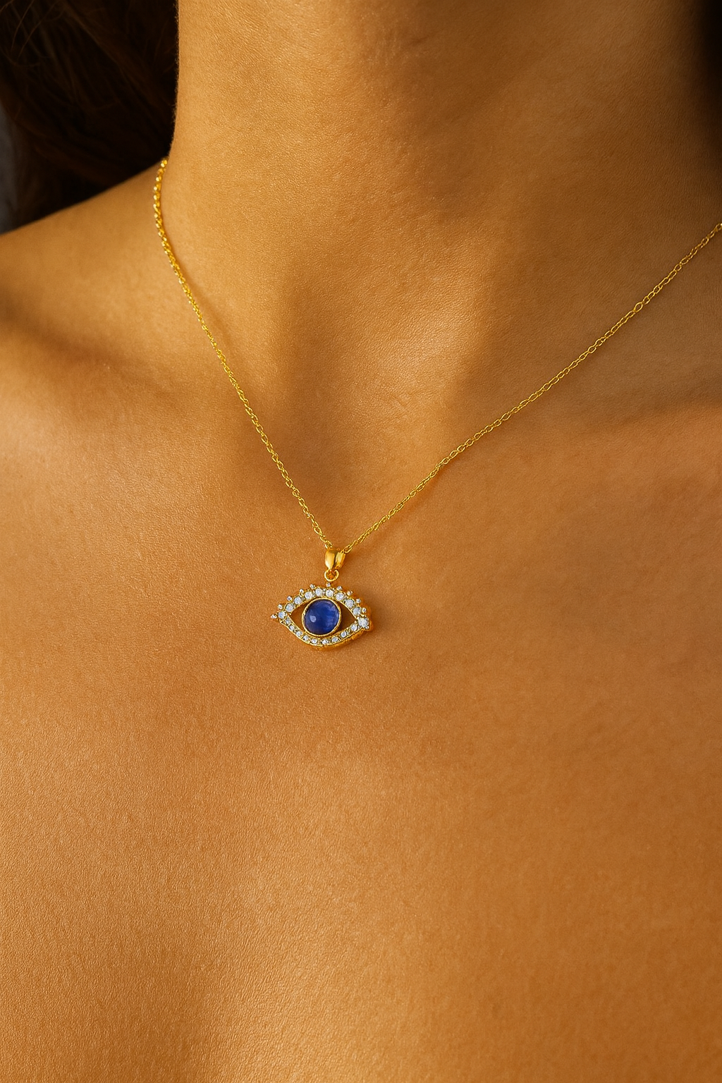 Eye Pendant Necklace
