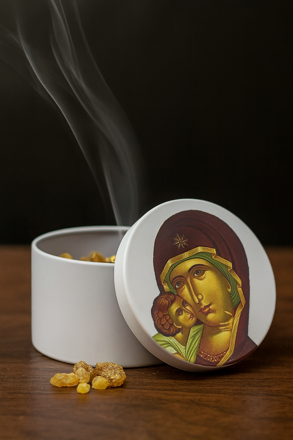 Round White Aluminum Favor Tin with Holy Mother & Child Image – 68mm x 50mm