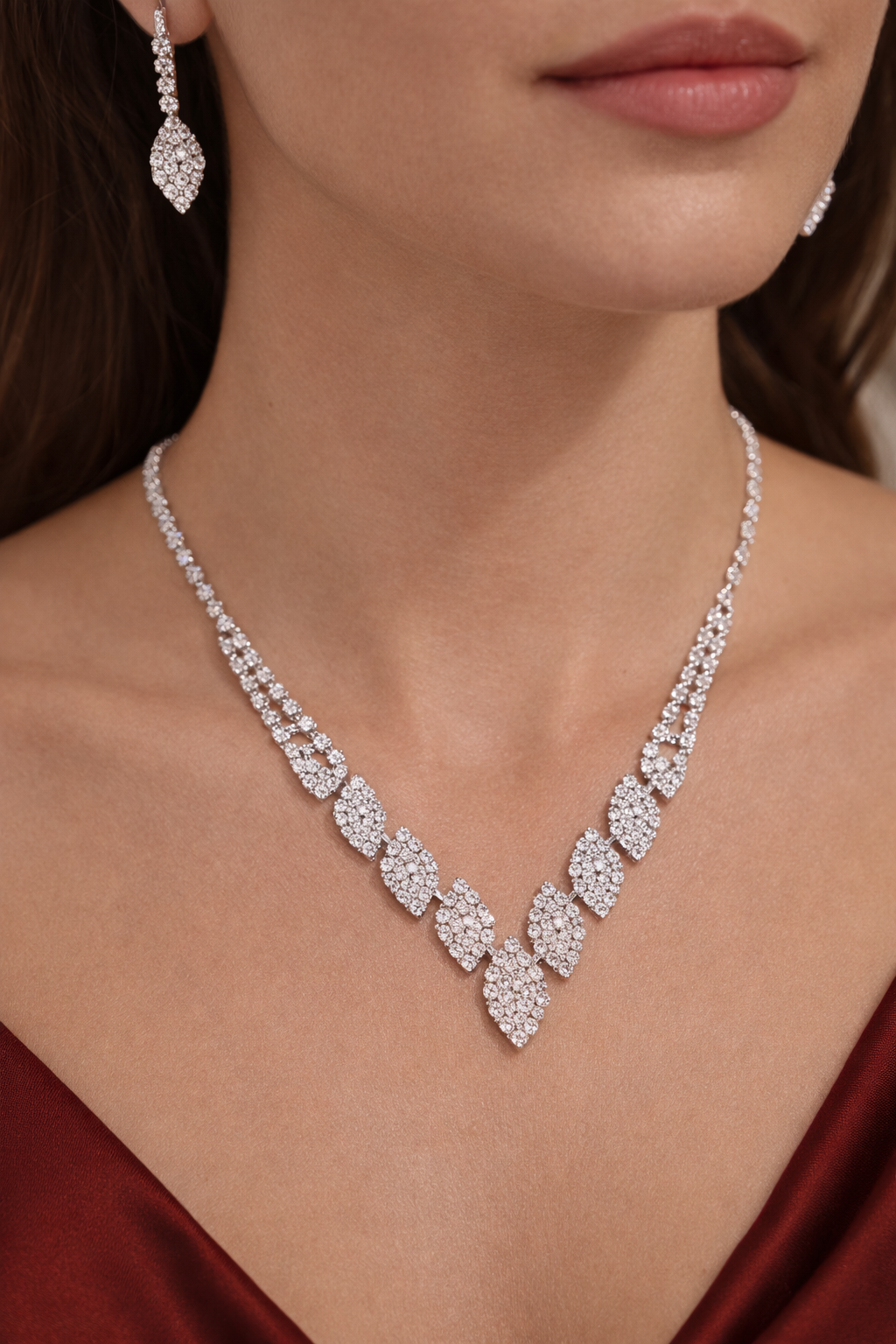 Elegant Simple Versatile Rhinestone Necklace and Earring Jewelry Set
