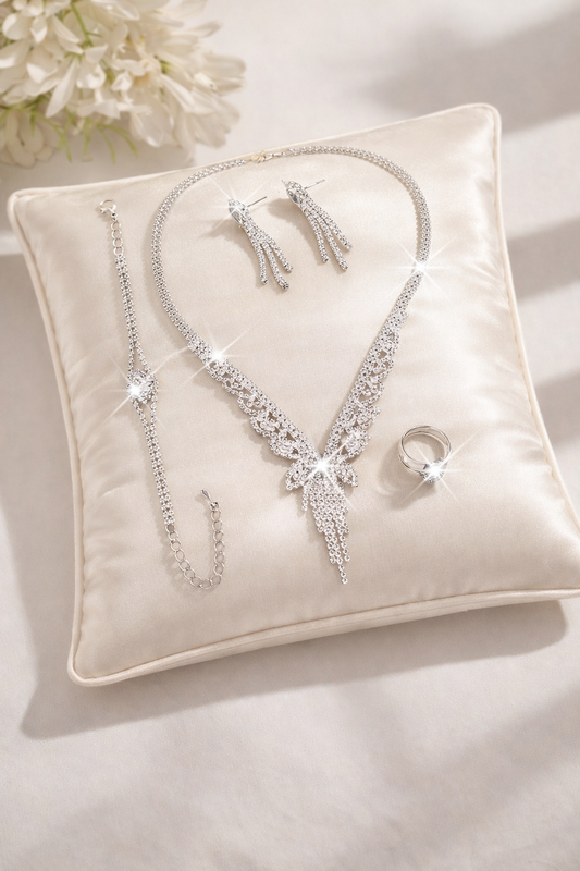 Elegant Rhinestone Butterfly Shape Jewelry Set – Silver / Gold Finish